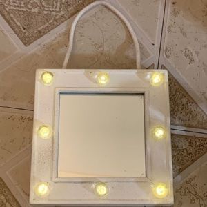 Mini mirror